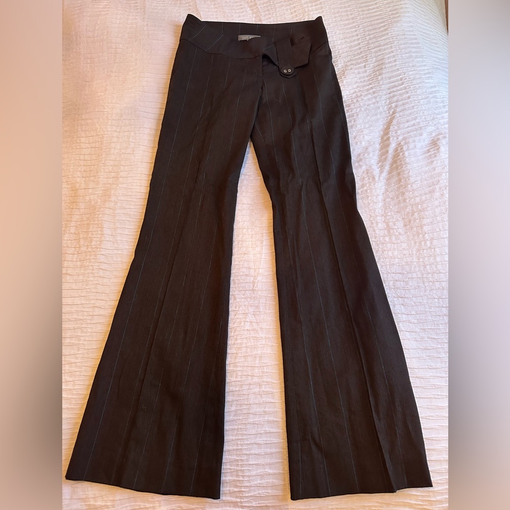 Louis Verdad pinstripe wide bottom pants 
Size 4